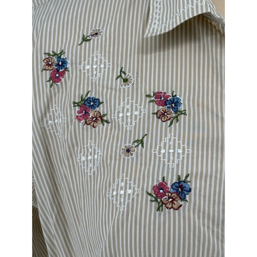 Capacity Woman Button Down Shirt Tan White Stripe Floral 100% Cotton 3X - Picture 6 of 9
